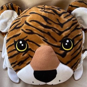 Tiger decorated pillow preowned